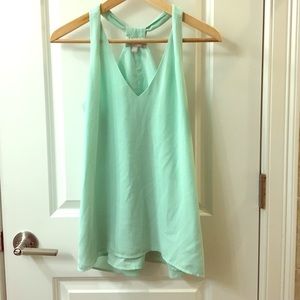 Super chic banana republic tank top